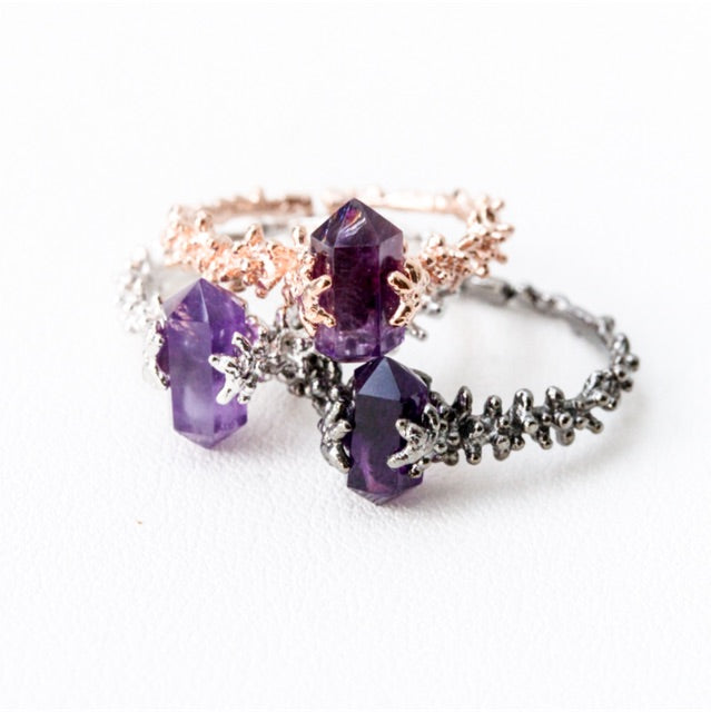 LUCY SUMMER Holy Crystal (Amethyst) แหวนคริสตัล พลอยแท้ ตัวเรือนสามารถปรับไซด์ได้