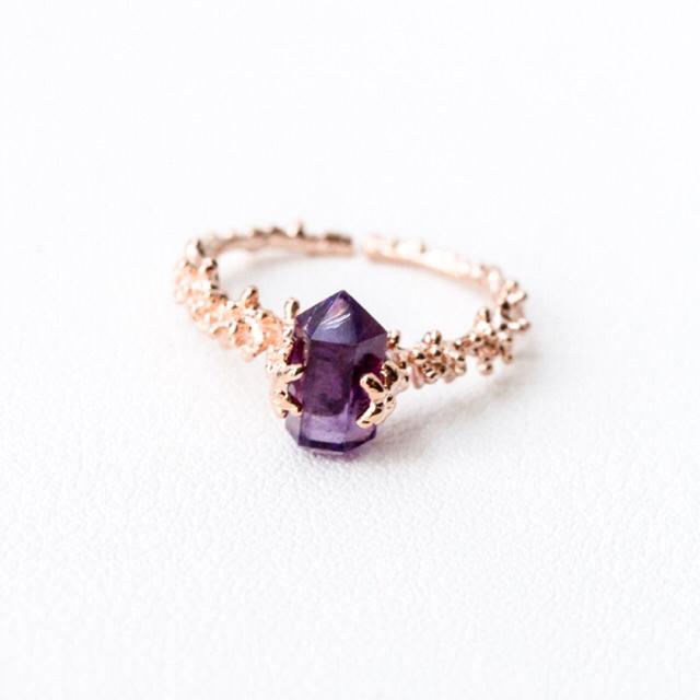 LUCY SUMMER Holy Crystal (Amethyst) แหวนคริสตัล พลอยแท้ ตัวเรือนสามารถปรับไซด์ได้