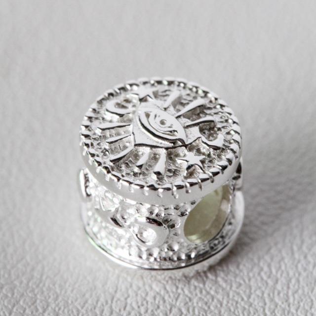 Charm วงกลมรูปดวงตา จี้คั่นกำไลหิน เงินแท้รุ่น LUNA LOVE Silver 925