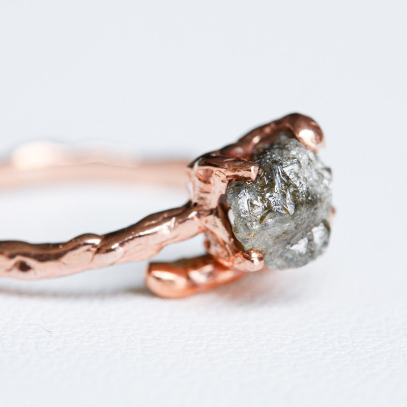 LUCY SUMMER Rough Diamond Ring แหวนเพชรดิบ Silver 925 (งานสั่งทำ Made to order)