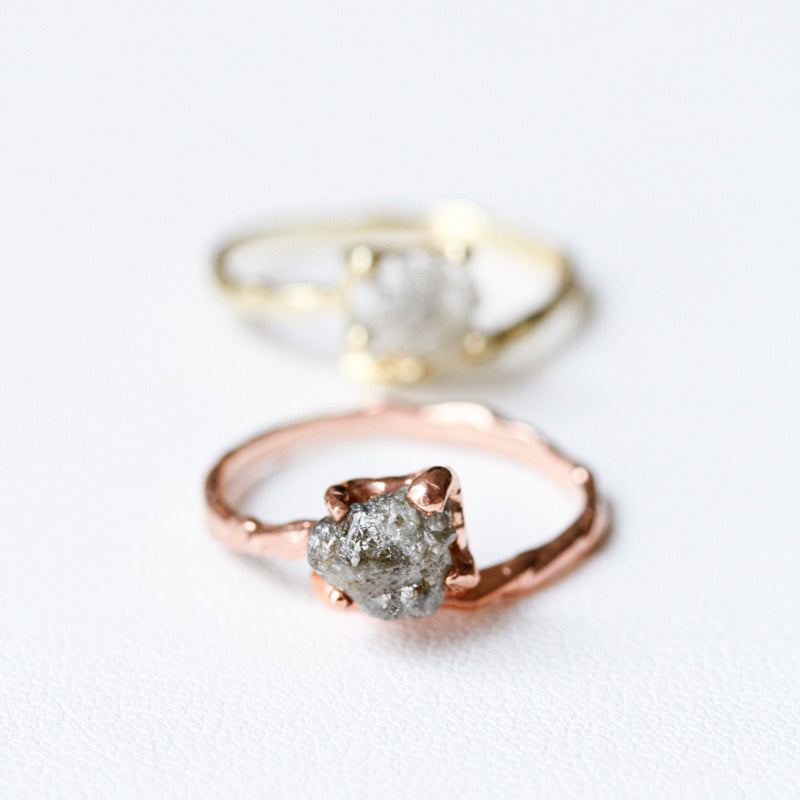 LUCY SUMMER Rough Diamond Ring แหวนเพชรดิบ Silver 925 (งานสั่งทำ Made to order)