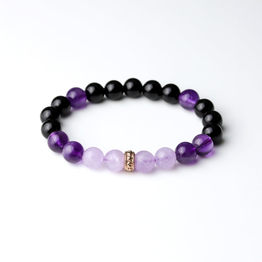 LUCYSUMMER กำไลข้อมือหินแท้ Black Violet - Amethyst, Lavender Amethyst และ Onyx ขนาด 8 มม. พร้อมตัวคั่น Spacer