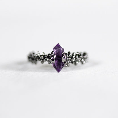 LUCY SUMMER Holy Crystal (Amethyst) แหวนคริสตัล พลอยแท้ ตัวเรือนสามารถปรับไซด์ได้