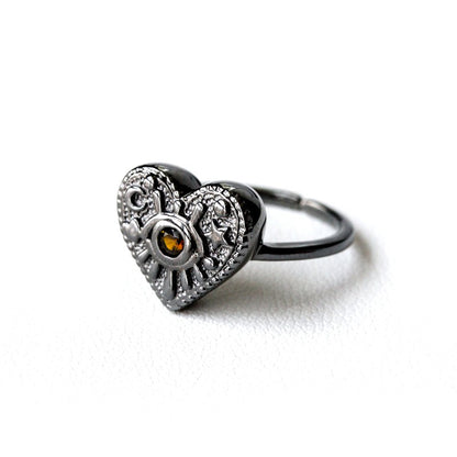 LUNA RING Black แหวนเงินแท้ พลอยแท้รูปหัวใจ