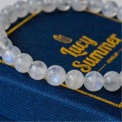 LUCY SUMMER กำไลข้อมือหินแท้ Moonstone 6 mm Premium (รับประกันหินแท้ 100%)