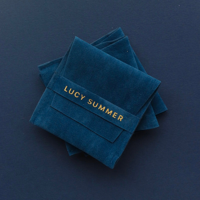 LUCY SUMMER กระเป๋าผ้าใส่เครื่องประดับ กำมะหยี่สีน้ำเงิน Deep Blue ขนาด 8*8 cm