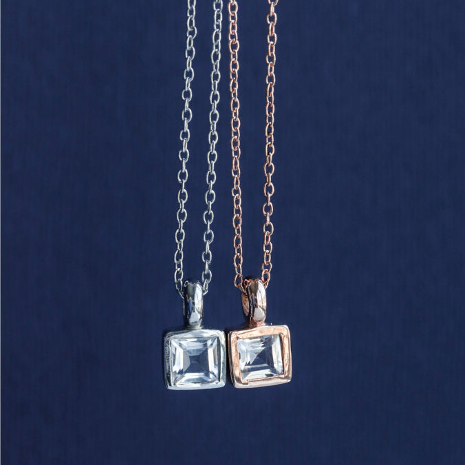 LUCY SUMMER Tiny Square Necklace สร้อยคอพร้อมจี้พลอยแท้ เจียรทรงสี่เหลี่ยม Silver 925