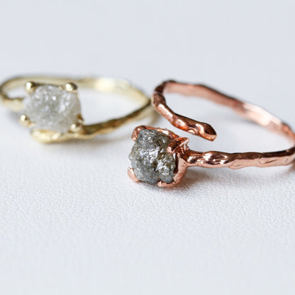 LUCY SUMMER Rough Diamond Ring แหวนเพชรดิบ Silver 925 (งานสั่งทำ Made to order)