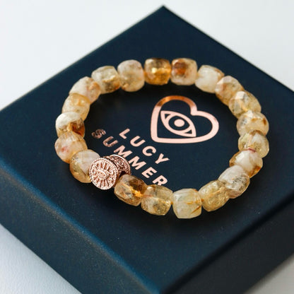 LUCY SUMMER กำไลข้อมือหินแท้ Citrine (ซิทรีน) เจียรทรงลูกบากศ์เหลี่ยมประกายเพชร ขนาดเส้นผ่านศูนย์กลาง 9 mm