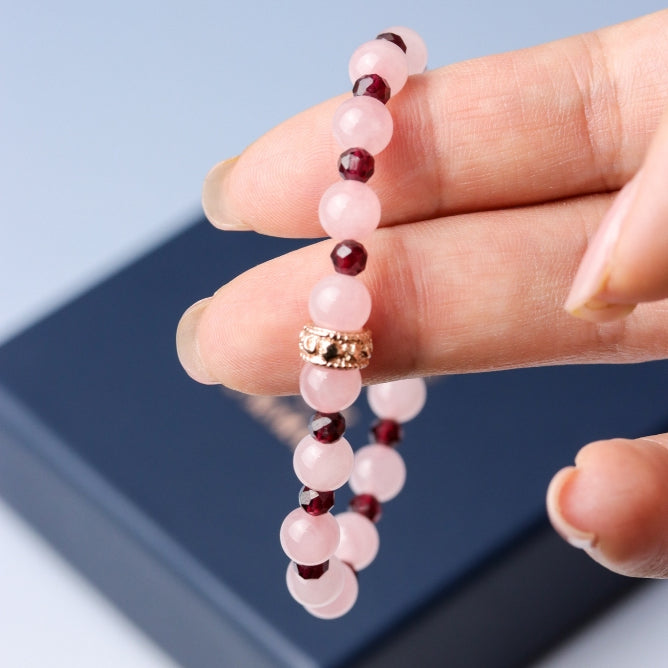 LUCY SUMMER กำไลหินแท้ Rose Quartz Madagascar + Garnet พร้อม Spacer