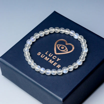 LUCY SUMMER กำไลข้อมือหินแท้ Rainbow Moonstone 6 mm (Premium AAAAAAA)