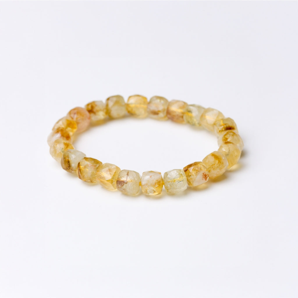 LUCYSUMMER กำไลข้อมือหินแท้ Citrine (ซิทรีน) เจียรทรงลูกบากศ์เหลี่ยมประกายเพชร ขนาดเส้นผ่านศูนย์กลาง 9 mm