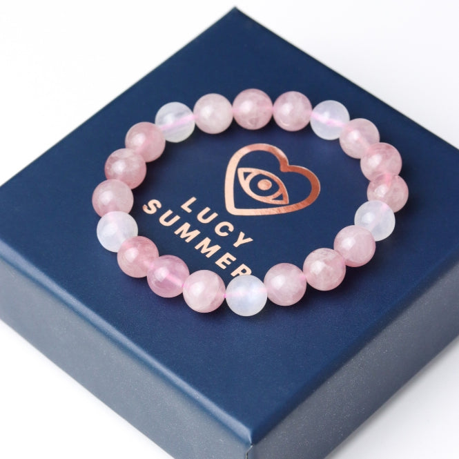 LUCY SUMMER กำไลหินแท้ Rose Quartz Madagascar และ Moonstone ขนาดหิน 8 มม พร้อมจี้เงินแท้