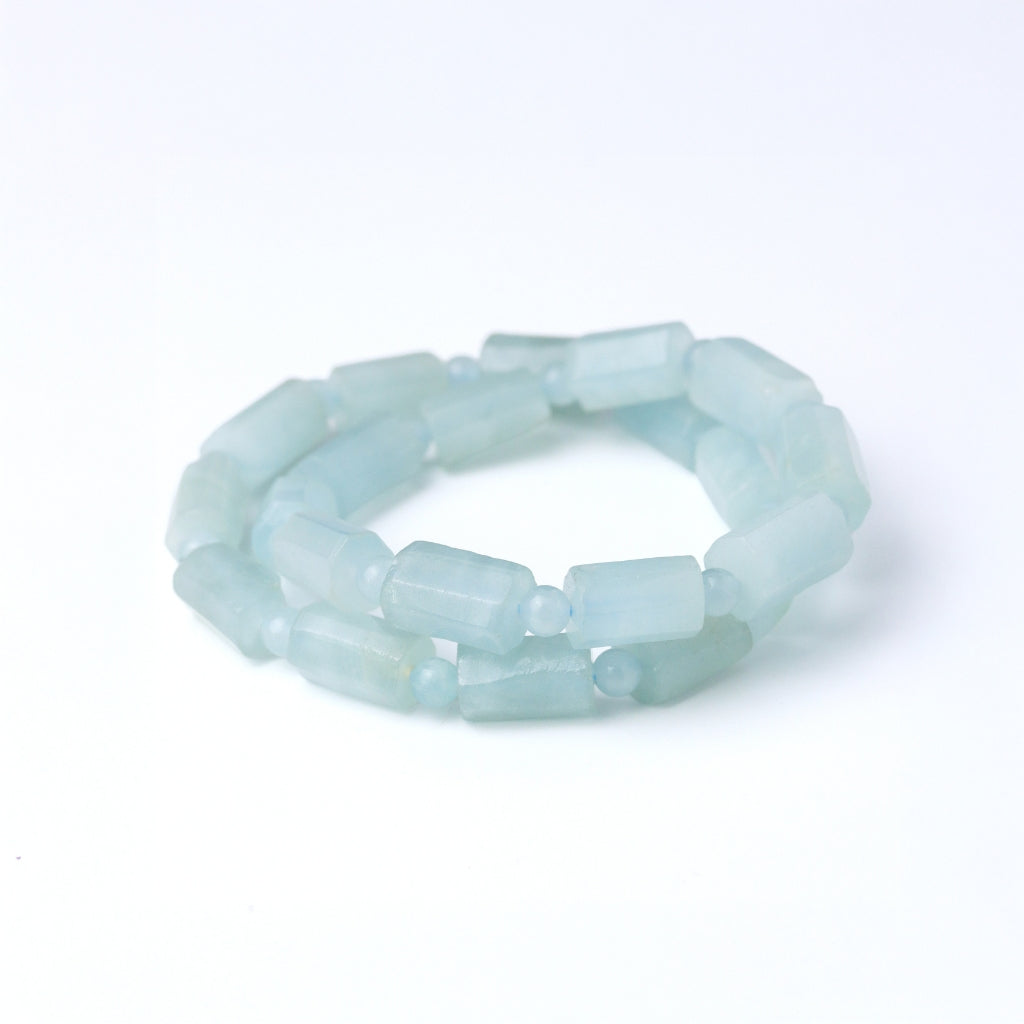 LUCY SUMMER กำไลข้อมือหินแท้ Aquamarine Block 7*12 mm.