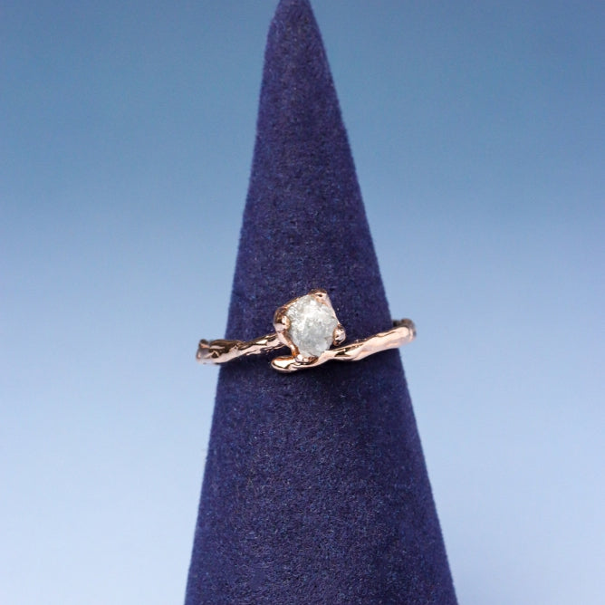 LUCY SUMMER Rough Diamond Ring แหวนเพชรดิบ Silver 925 (งานสั่งทำ Made to order)