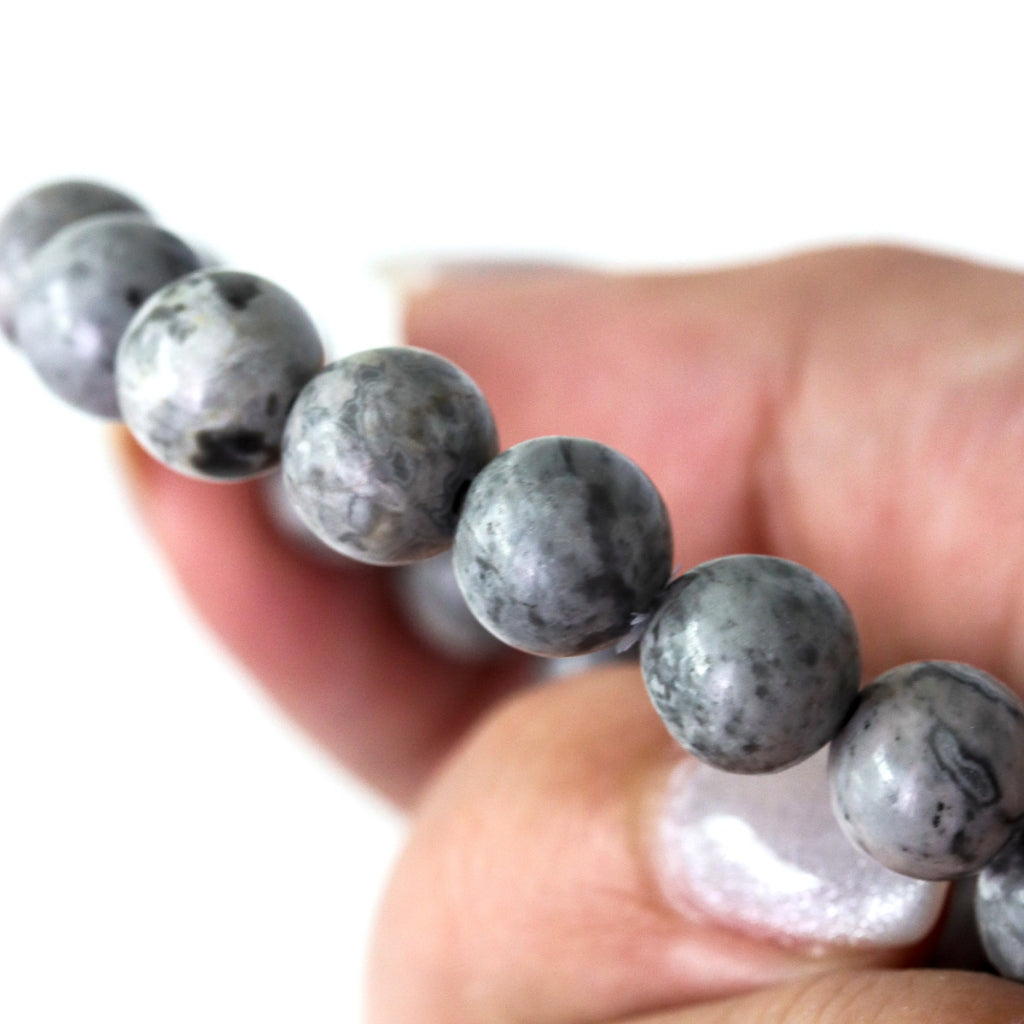 LUCY SUMMER กำไลข้อมือหินแท้  Silver Lace Agate ขนาด 8 มม. (กำไลหินแท้ รับประกันหินแท้)