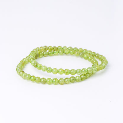 LUCY SUMMER กำไลข้อมือหิน Peridot เพอริดอท ขนาด 4 mm (รับประกันหินแท้)