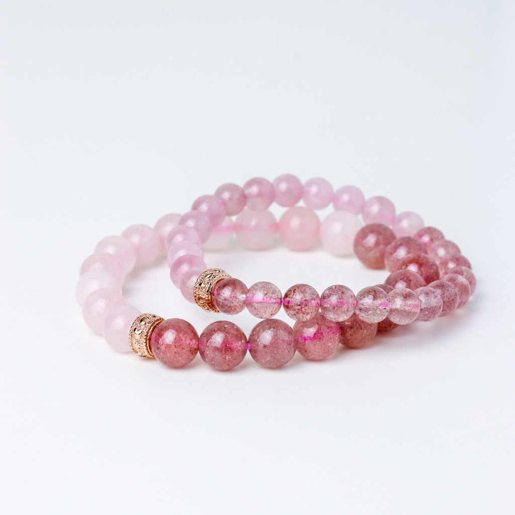 LUCY SUMMER Rose Quartz Madagascar + Strawberry Quartz กำไลข้อมือหินแท้ ขนาด 6 mm/8mm แต่งด้วยจี้ตัวคั่น Spacer เงินแท้