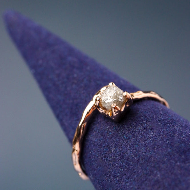 LUCY SUMMER Rough Diamond Ring แหวนเพชรดิบ Silver 925 (งานสั่งทำ Made to order)