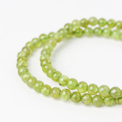 LUCY SUMMER กำไลข้อมือหิน Peridot เพอริดอท ขนาด 4 mm (รับประกันหินแท้)