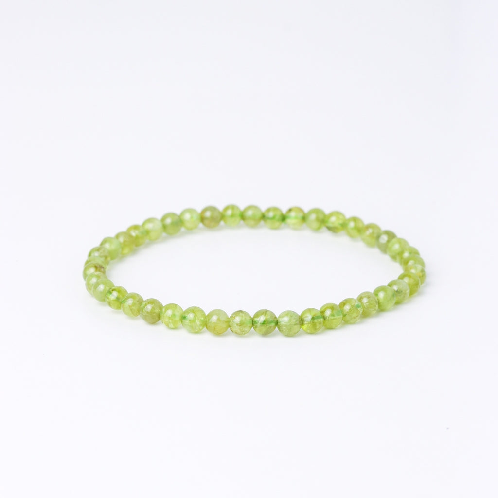 LUCY SUMMER กำไลข้อมือหิน Peridot เพอริดอท ขนาด 4 mm (รับประกันหินแท้)