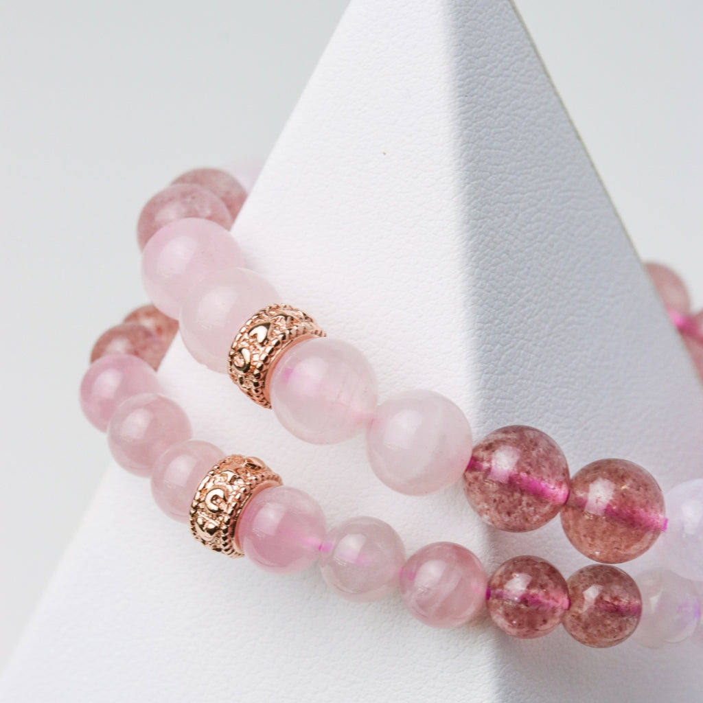 LUCY SUMMER Rose Quartz + Strawberry + Moonstone กำไลข้อมือหินแท้ 6/8mm จี้ตัวคั่น Spacer เงินแท้