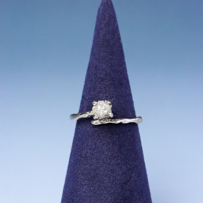 LUCY SUMMER Rough Diamond Ring แหวนเพชรดิบ Silver 925 (งานสั่งทำ Made to order)