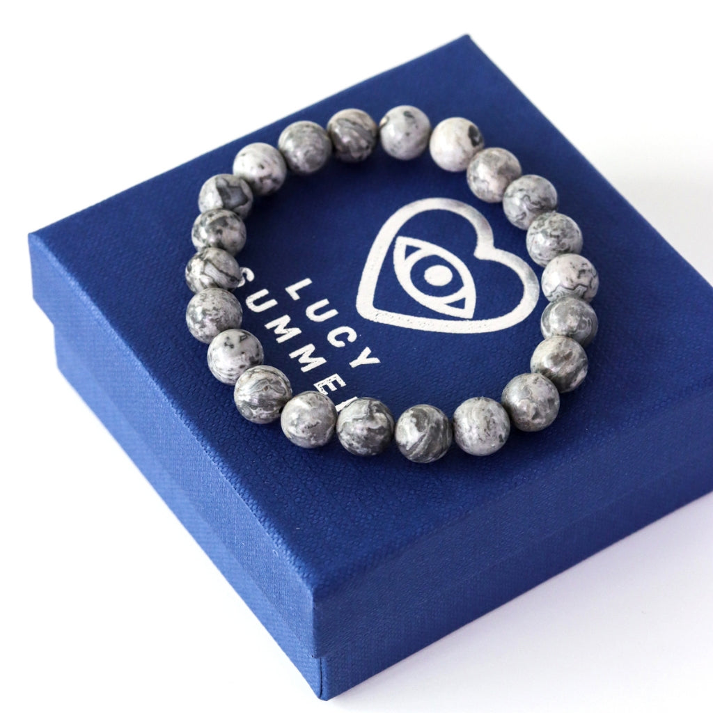 LUCY SUMMER กำไลข้อมือหินแท้  Silver Lace Agate ขนาด 8 มม. (กำไลหินแท้ รับประกันหินแท้)