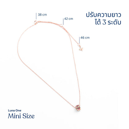 LUCY SUMMER สร้อยคอพร้อมจี้วงล้อ พลอยแท้ รุ่น LUNA ONE Necklace - Mini Size ตัวเรือนเงินแท้ พลอยแท้