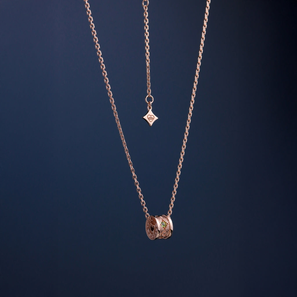 LUCY SUMMER สร้อยคอพร้อมจี้วงล้อ พลอยแท้ รุ่น LUNA ONE Necklace - Signature Size (Unisex) ตัวเรือนเงินแท้ พลอยแท้