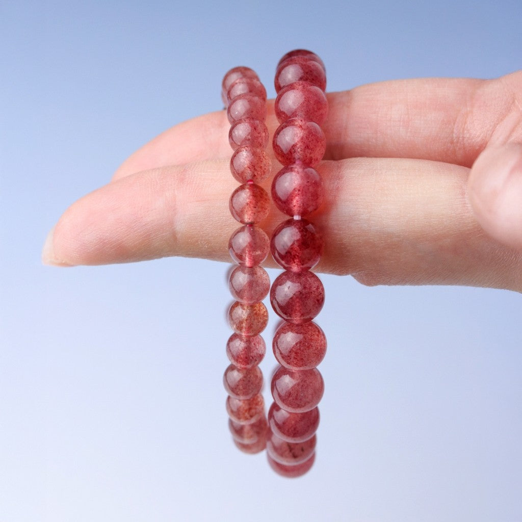 LUCY SUMMER กำไลข้อมือหินแท้ Strawberry Quartz AAAAA (กำไลหินแท้ รับประกันหินแท้)