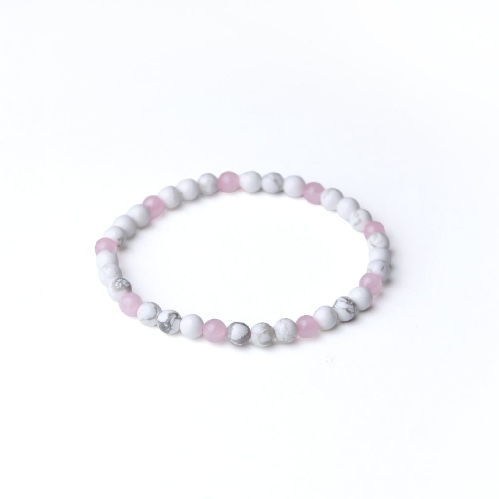 LUCY SUMMER กำไลข้อมือหินแท้ Rose Quartz + Howlite ขนาด 4 มม.