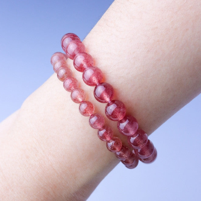 LUCY SUMMER กำไลข้อมือหินแท้ Strawberry Quartz AAAAA (กำไลหินแท้ รับประกันหินแท้)