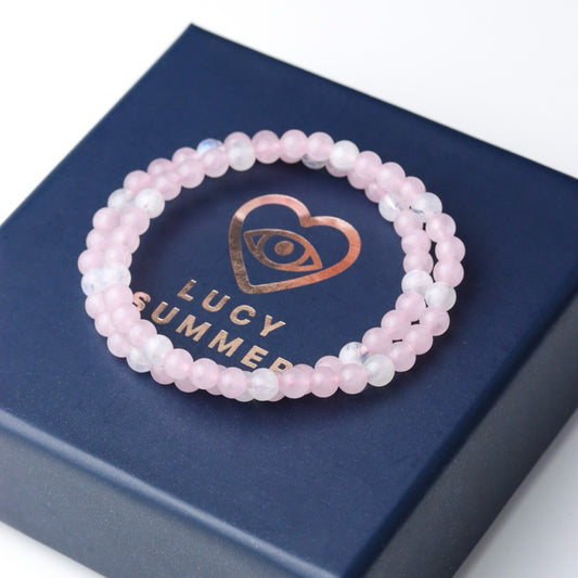 LUCY SUMMER กำไลข้อมือหินแท้ Rose Quartz + Moonstone ขนาด 4 มม.