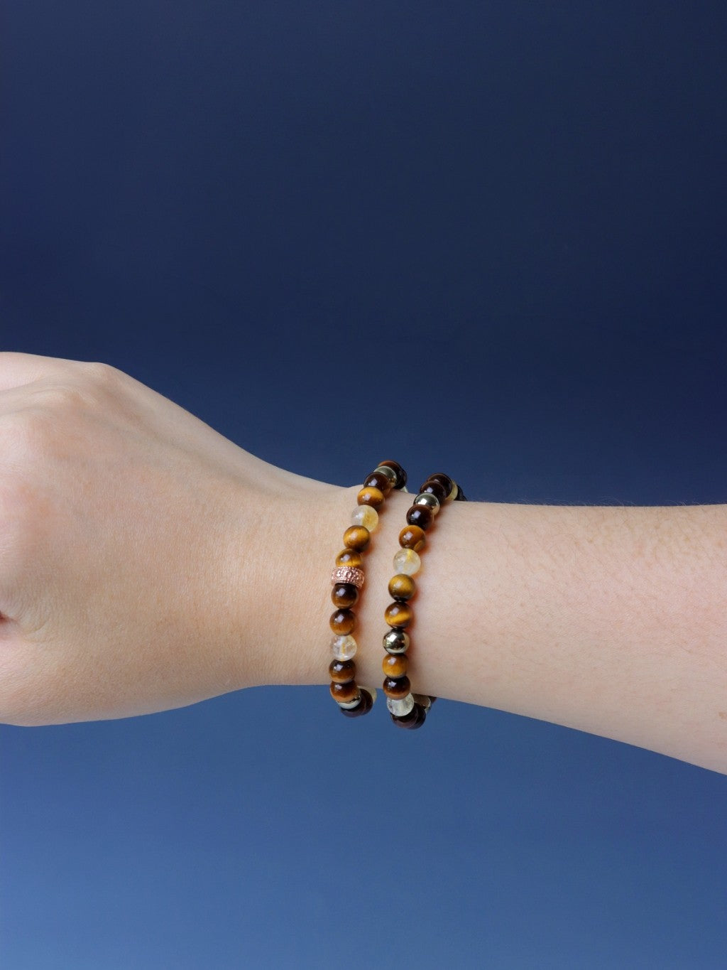 LUCYSUMMER Tiger Eye + Citrine + Pyrite กำไลข้อมือหินแท้ ขนาด 6 mm แต่งด้วยจี้ตัวคั่น Spacer เงินแท้ Silver 925