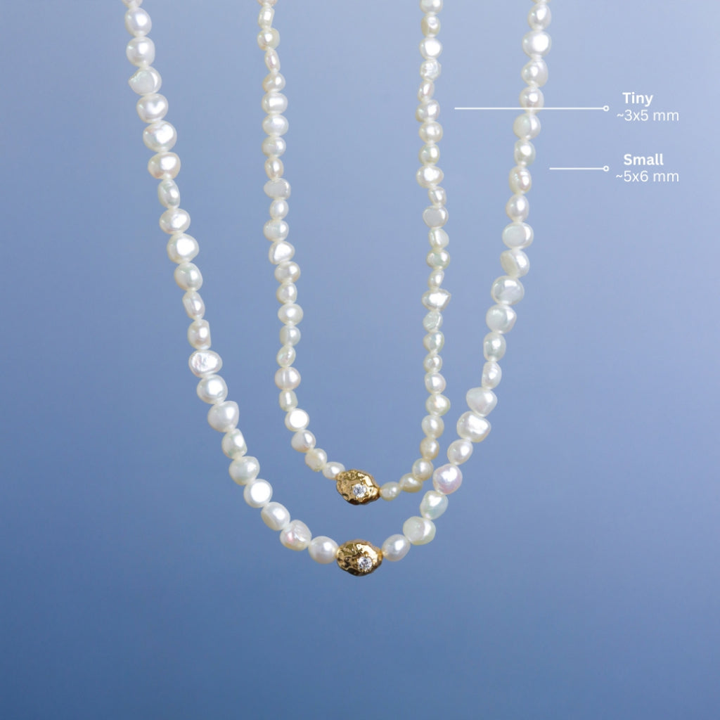 LUCYSUMMER Ivory Pearl Necklace สร้อยคอไข่มุก รูปทรงธรรมชาติ พร้อมจี้สีทองฝังเพชร CZ
