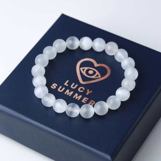 LUCY SUMMER กำไลหินแท้ Selenite (เซเลไนต์) ขนาด 6/8 mm กำไลหินแท้ รับประกันหินแท้