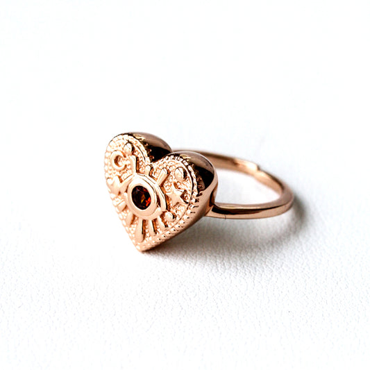 LUNA LOVE RING Pink Gold- แหวนเงินแท้ พลอยแท้รูปหัวใจ